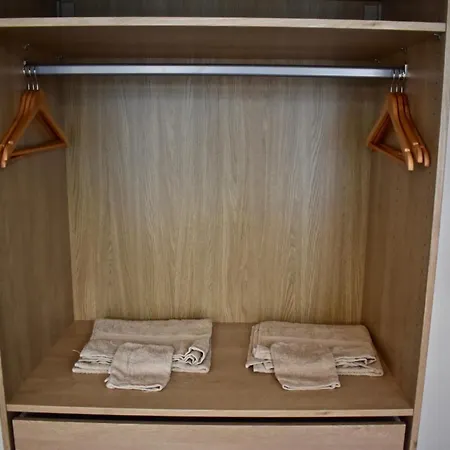 게스트하우스 Coliving Confort- Les Lille-maison Partagee-7 Chambres-5 Sdb-6wc-loos Les Lille *