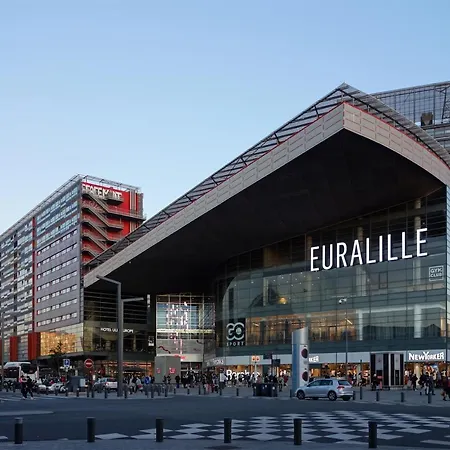 Coliving Confort- Les Lille-maison Partagee-7 Chambres-5 Sdb-6wc-loos Les Lille *